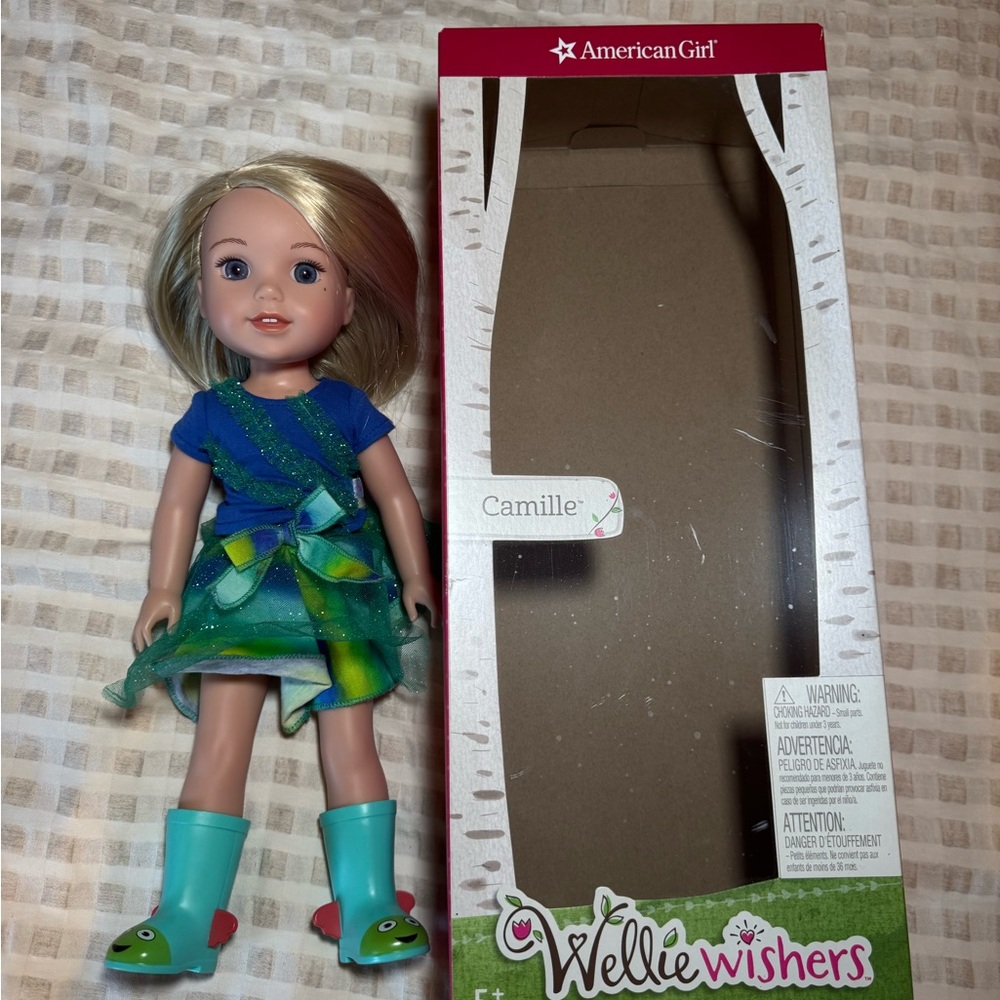 American Girl Blue and Green Dolls & Accessories